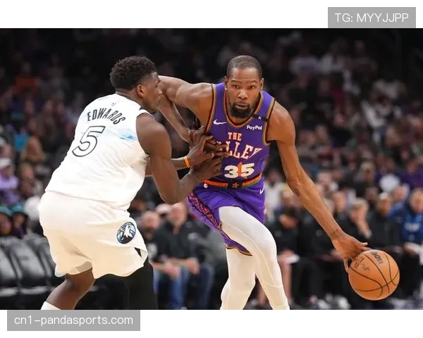 太阳布克与杜兰特双星进攻 但角色球员贡献度存在波动